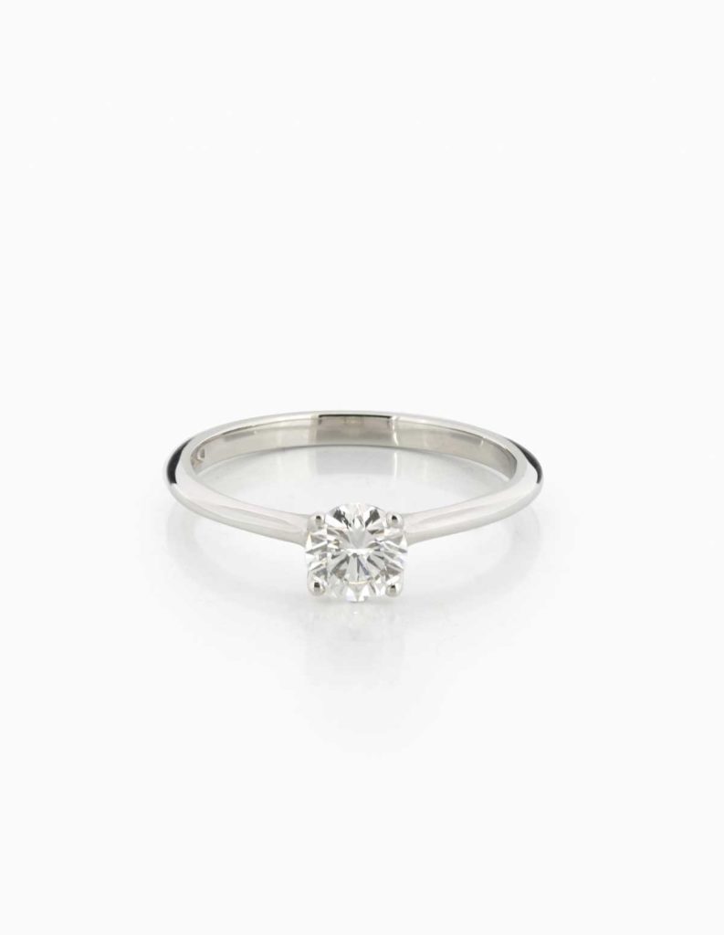 Platinum solitaire ring with a 4-claw set round brilliant diamond