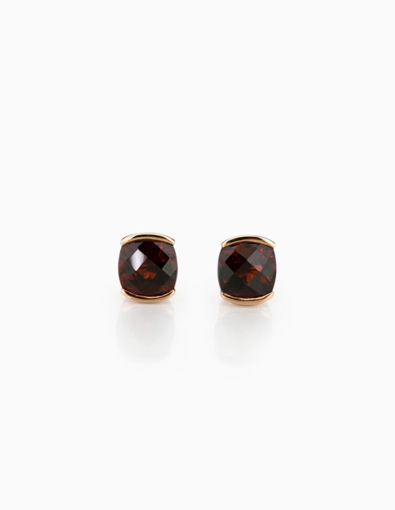 18ct rose gold stud earrings with a cushion-cut garnet