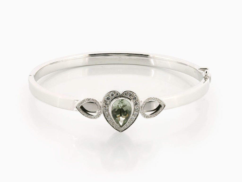 Green Quartz Heart Bangle
