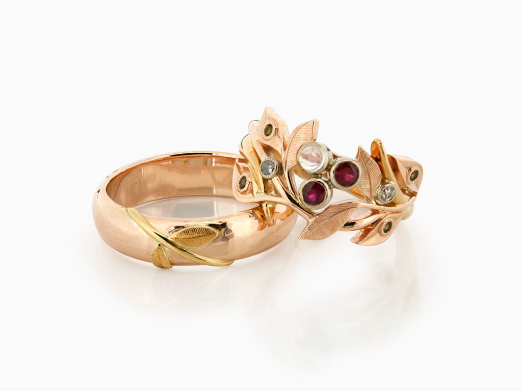 Flower Wedding Ring Set