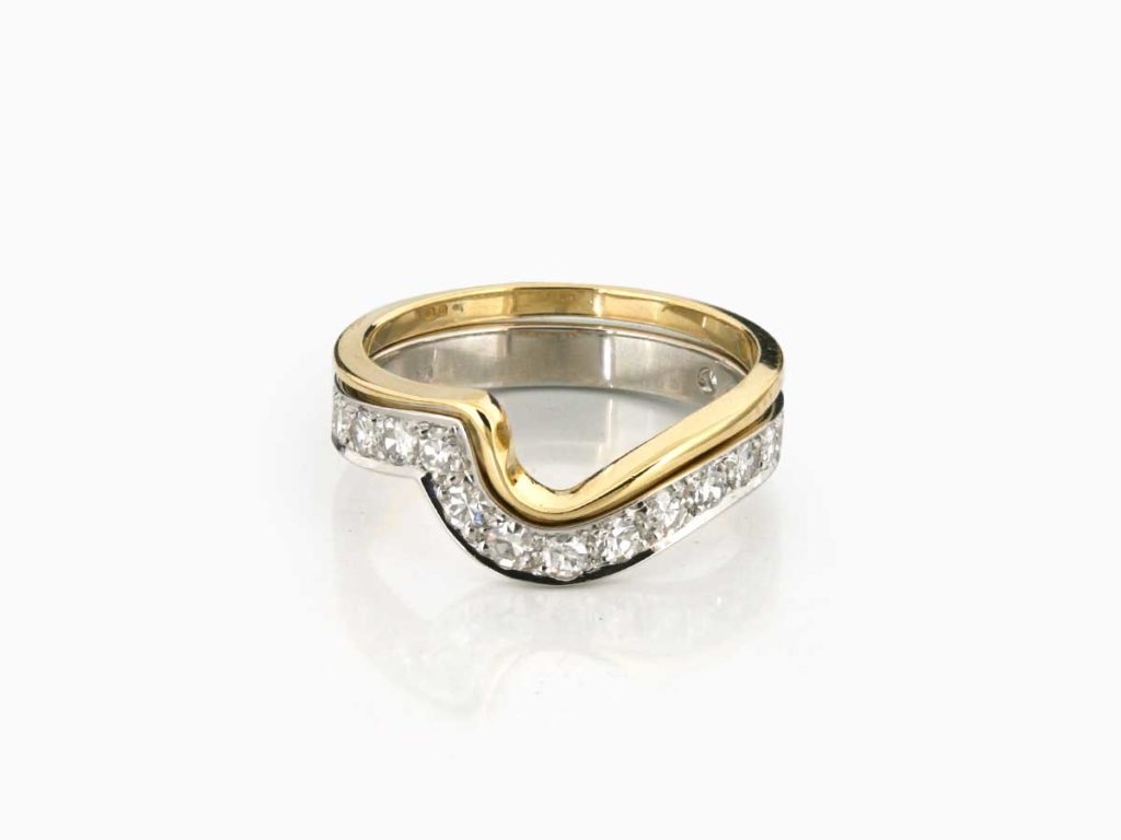 Platinum Diamond Fitted Wedding Ring