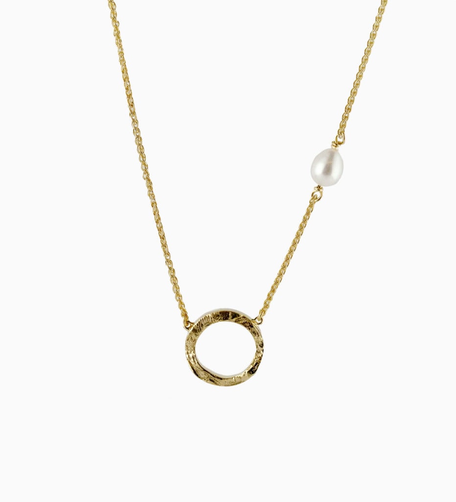 Ancient Pearl Circle Necklace