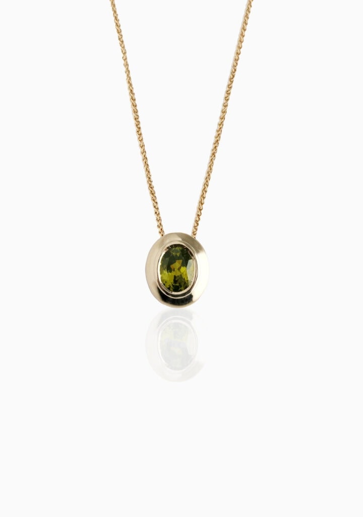 JCP Roma Pendant oval Mali garnet 1.37ct 18ct yellow gold