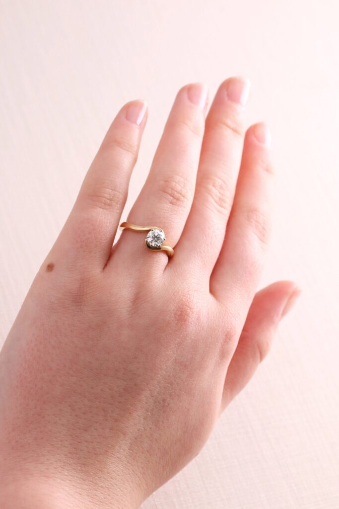 JCP Solitaire ring 6 claw round diamond 0.54ct swept shoulders 18ct yellow gold ring size I 1/2