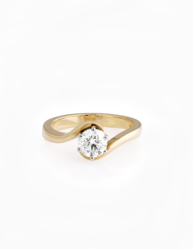 JCP Solitaire ring 6 claw round diamond 0.54ct swept shoulders 18ct yellow gold ring size I 1/2