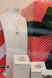 Pendant and trace chain necklace pearl and diamond 0.10ct vine 9ct 9ct white gold 18″