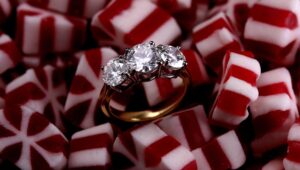 18ct Yellow Gold Trilogy Diamond Ring