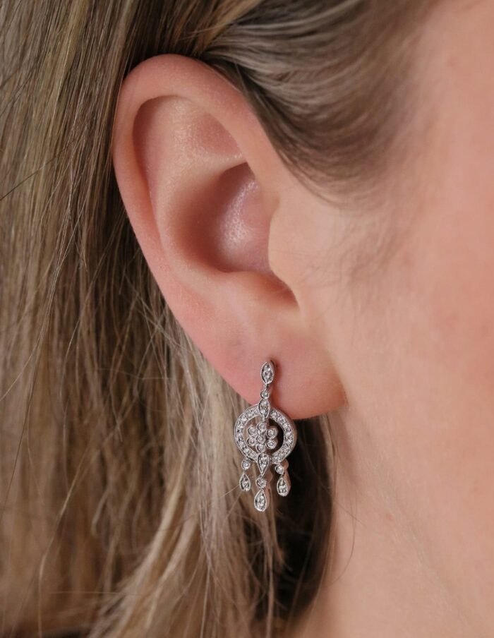 Drop earrings Vintage style diamond 18ct white gold