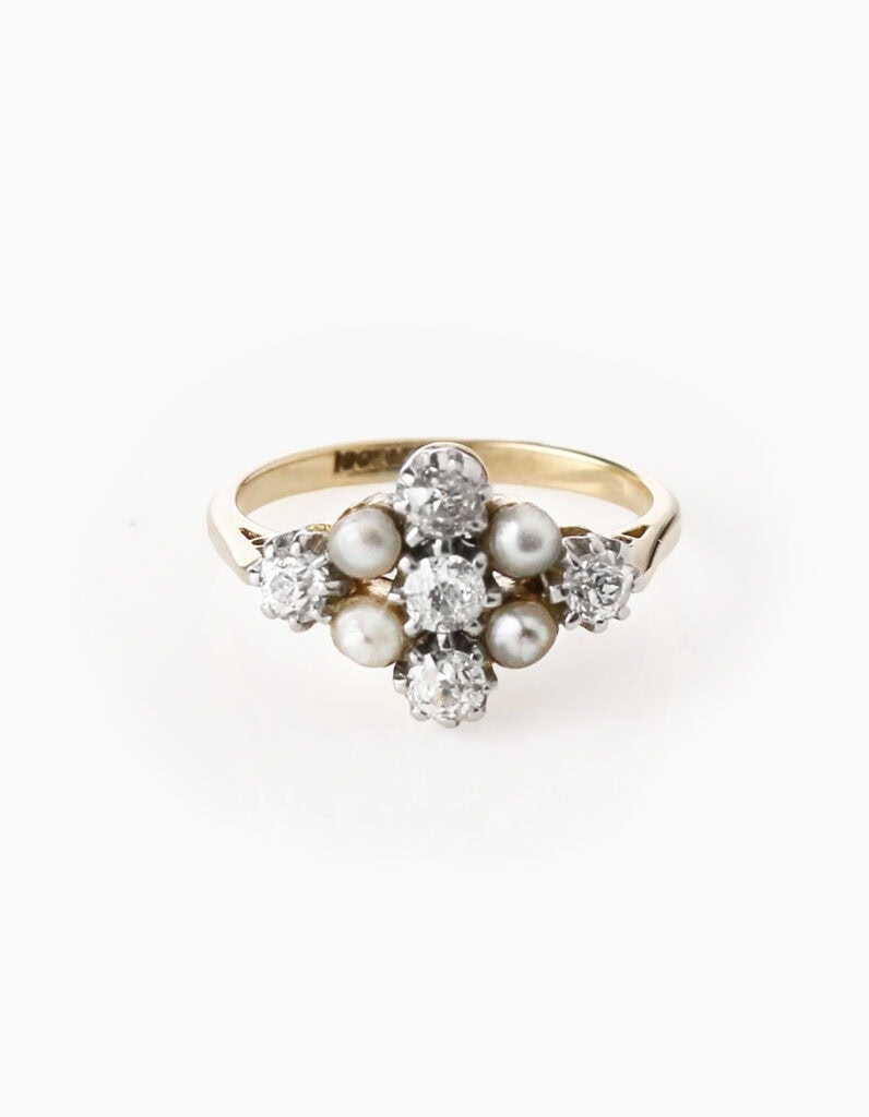 Dress ring 4 round sapphire and diamond cluster 18ct white gold ring size N