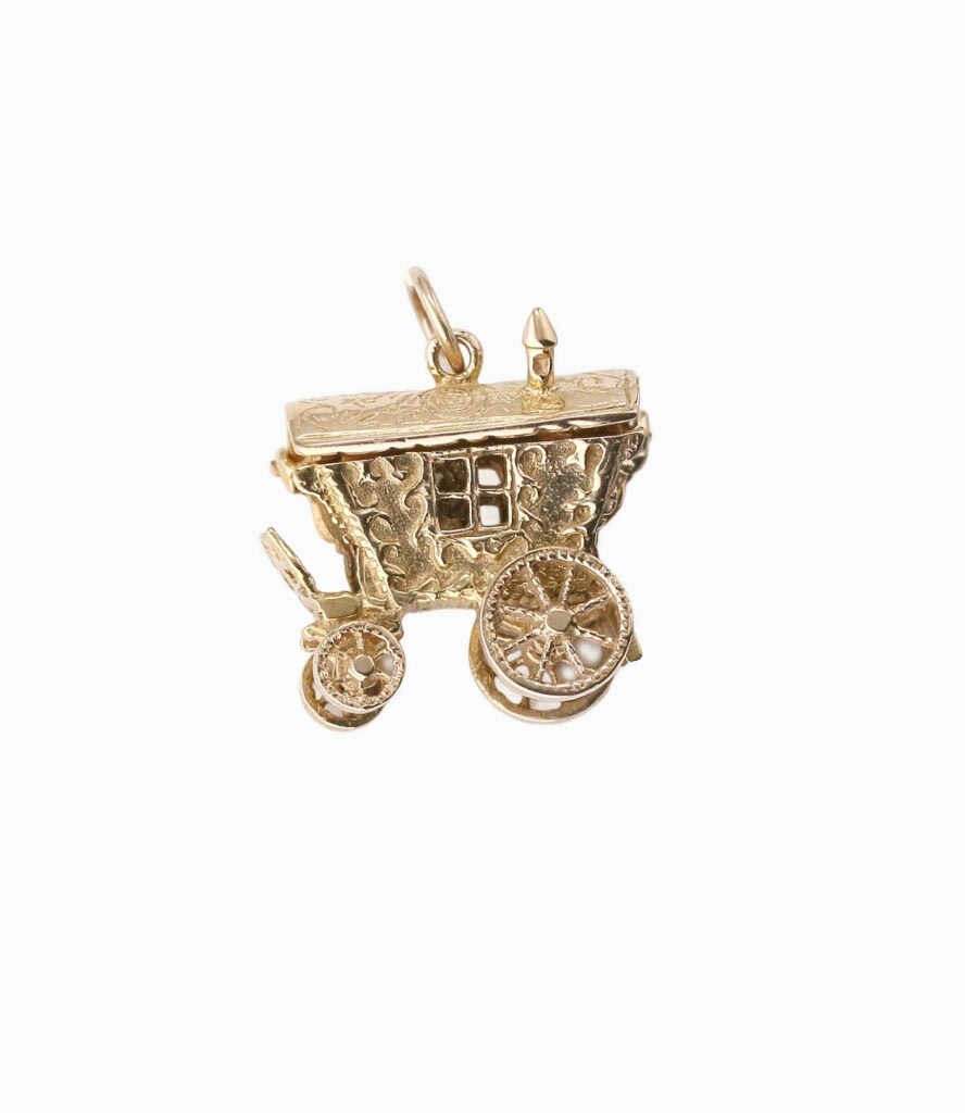 Charm Gypsy caravan 9ct yellow gold 7.2g — front view