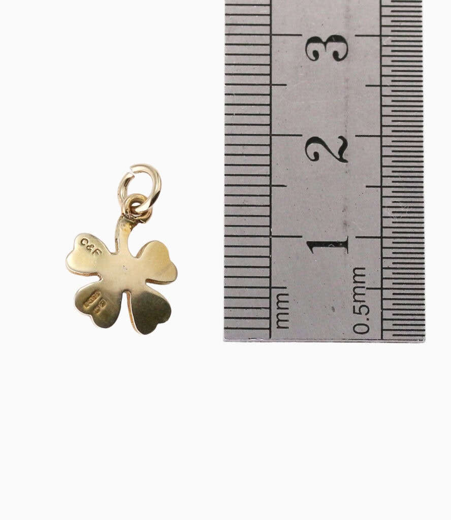 Charm enamel clover 9ct yellow gold 0.80g — back view