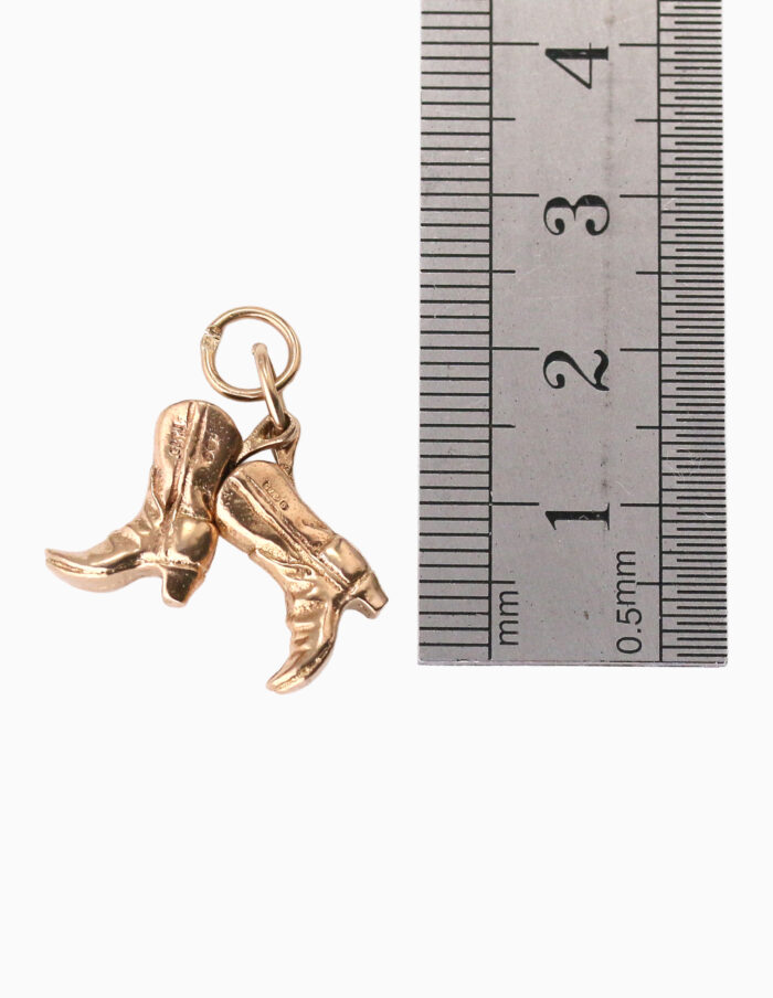 Charm cowboy boots 9ct yellow gold 3.34g — back view