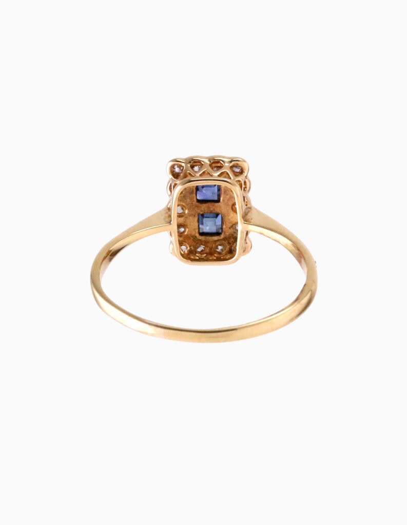 Dress ring vintage oblong sapphire and diamond shield 18ct yellow gold ring size M — back view