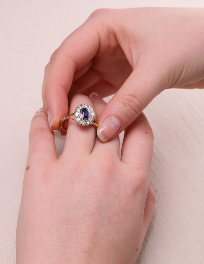18ct Sapphire & Diamond Halo Ring