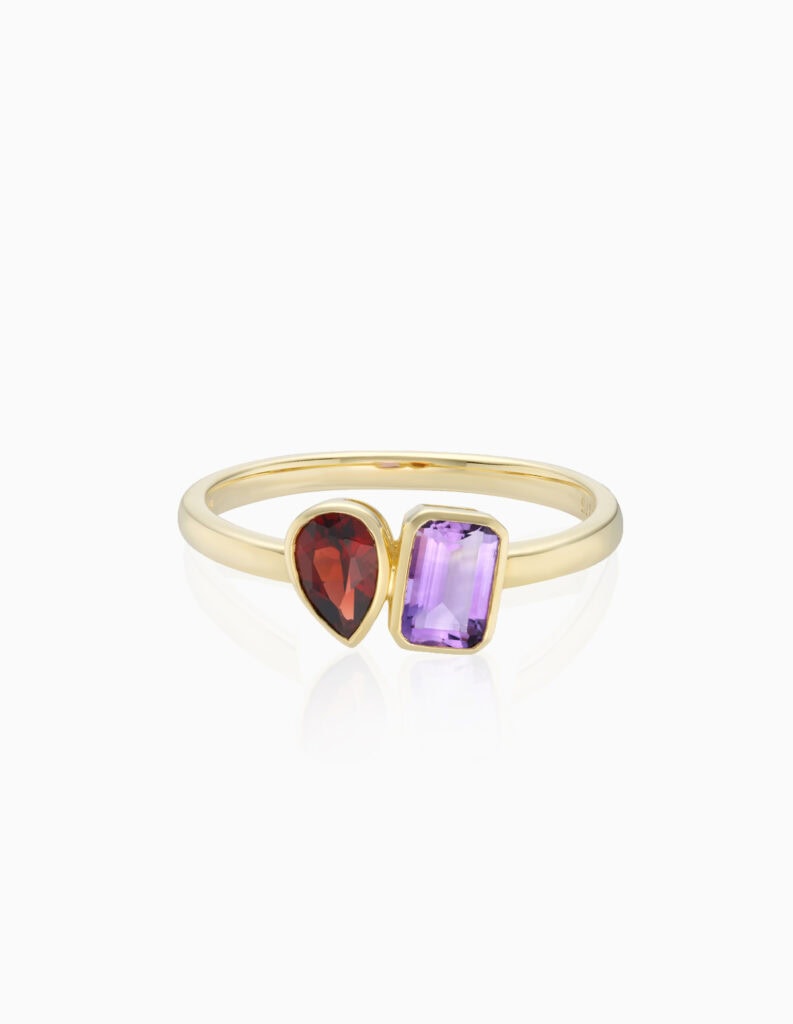 Ring amethyst & garnet 9ct yellow gold size O