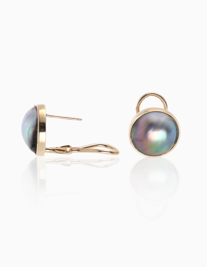 Earrings grey mabe pearl peg & hinge 9ct yellow gold — side view