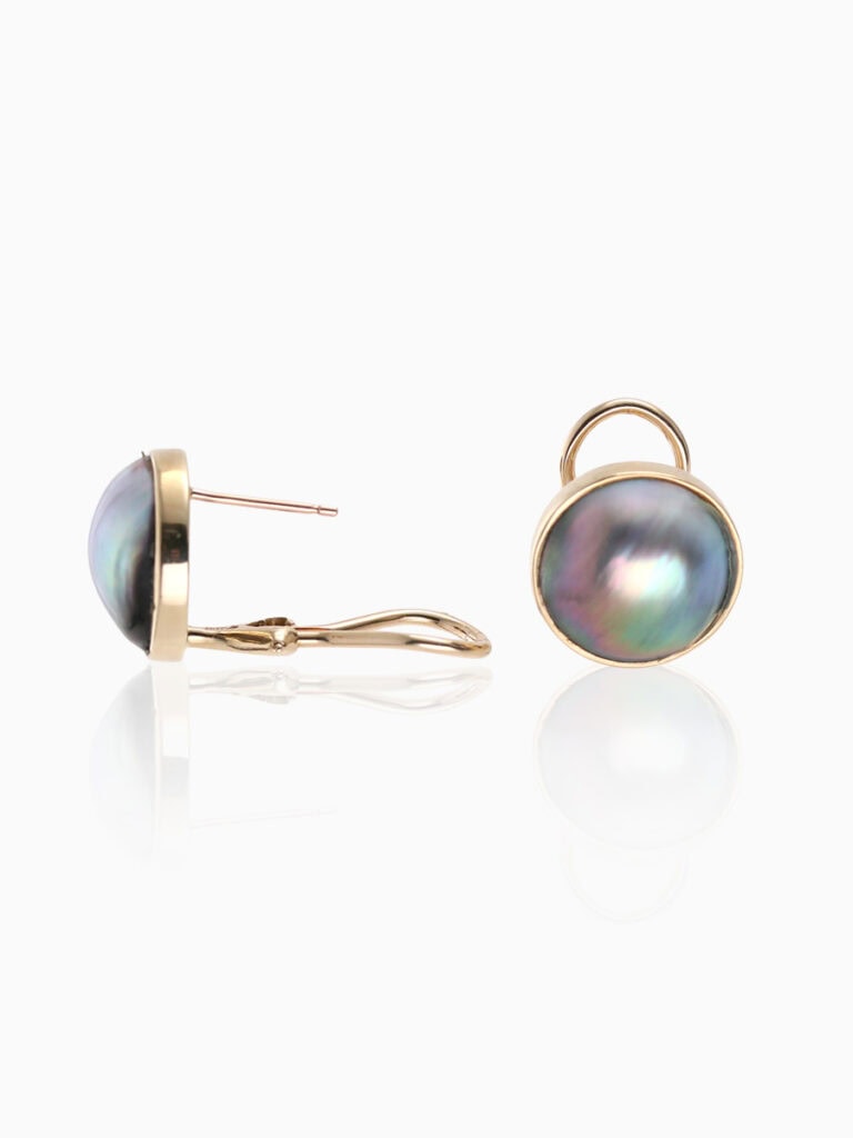 Earrings grey mabe pearl peg & hinge 9ct yellow gold — side view