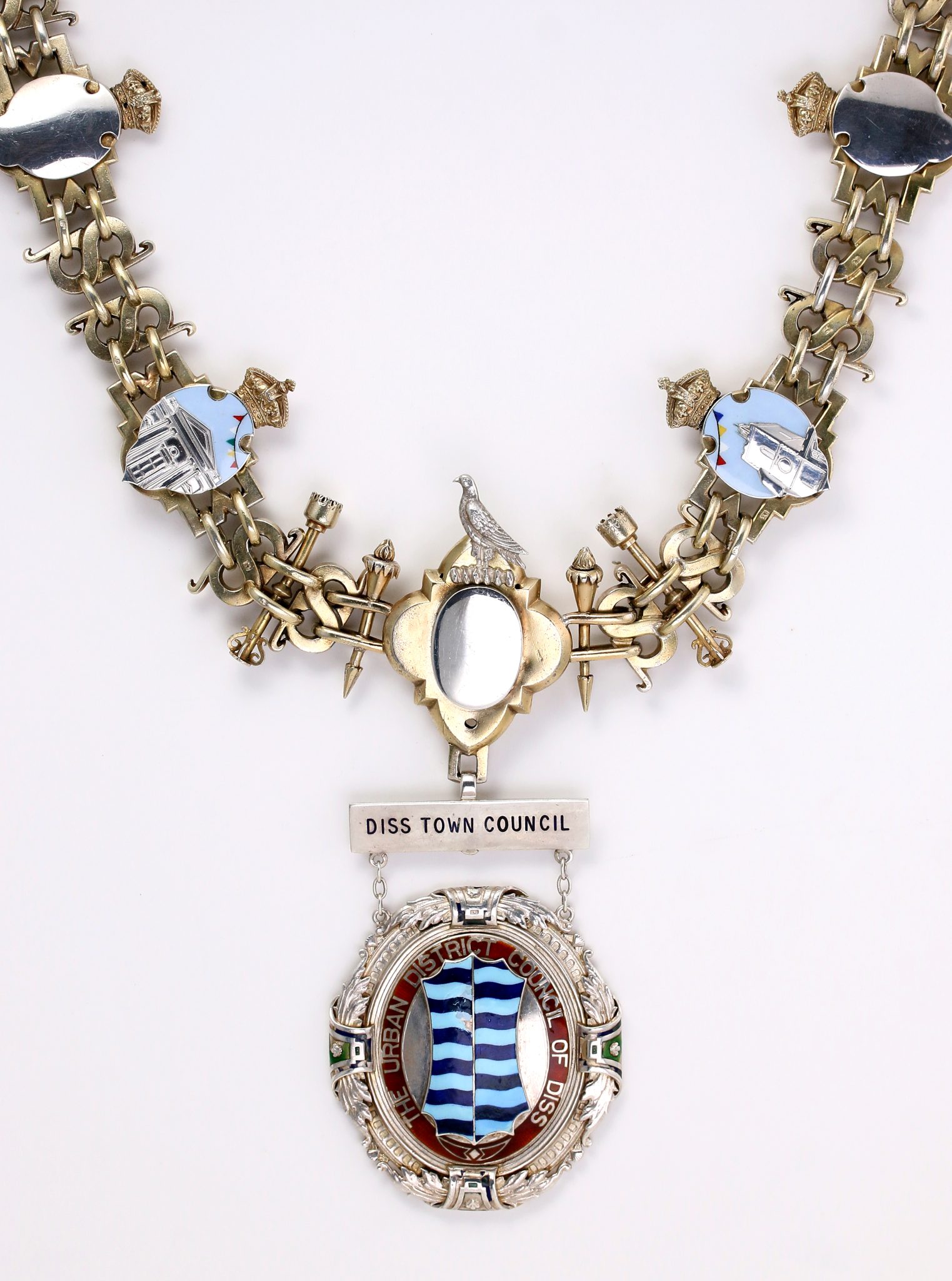 The Diss mayoral chain, showing the two new insertions and the Diss Town Council medallion
