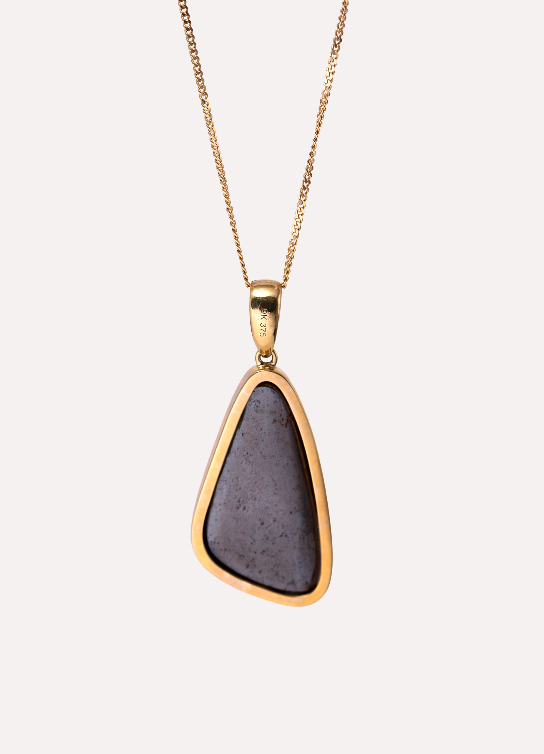 Pendant and Chain Boulder Opal with 9ct Yellow Gold Bezel Setting 9ct Yellow Gold 16" Curb Chain - Image 2
